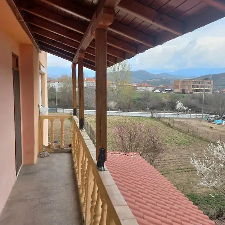 къща в село катунци Nyaraló